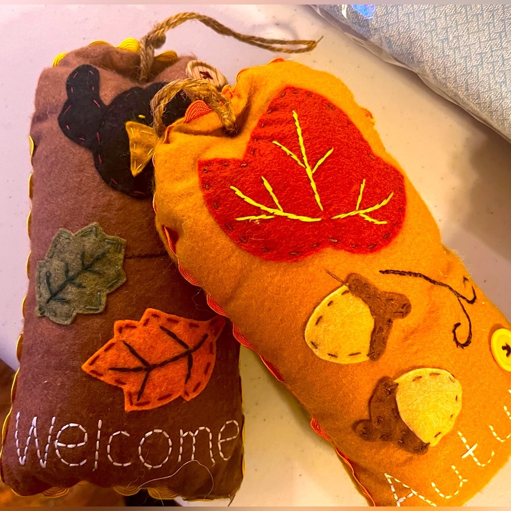 Set of 2 Welcome Autumn Hangable Door Decor Pillows